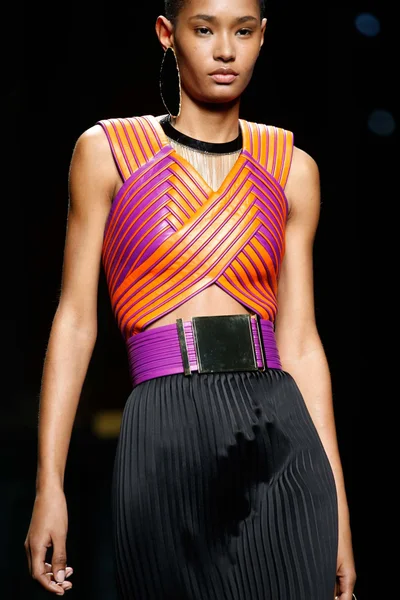 Look 30